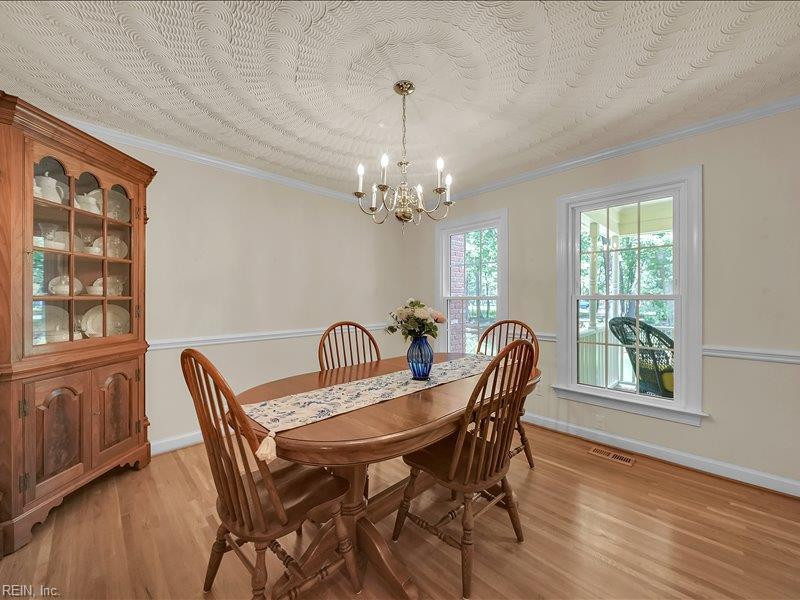 Photo 11 of 39 residential for sale in Chesapeake virginia