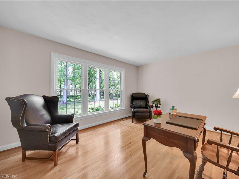 Photo 14 of 39 residential for sale in Chesapeake virginia