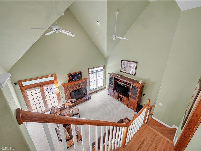 Photo 5 of 39 residential for sale in Chesapeake virginia