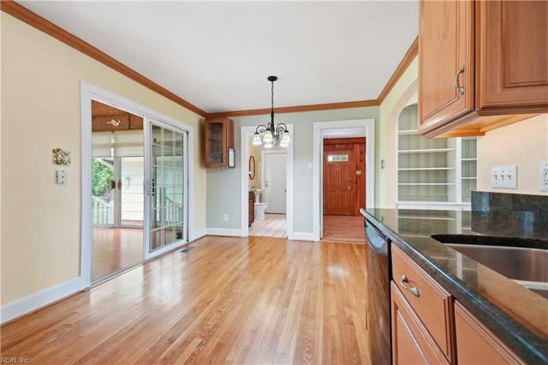 Photo 15 of 43 residential for sale in Norfolk virginia