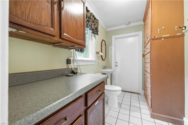 Photo 16 of 43 residential for sale in Norfolk virginia