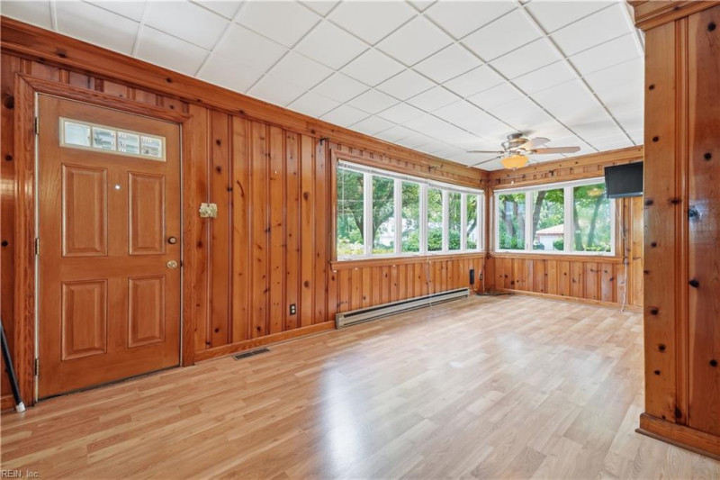 Photo 17 of 43 residential for sale in Norfolk virginia