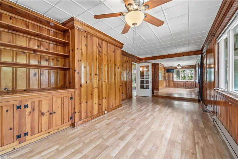 Photo 18 of 43 residential for sale in Norfolk virginia