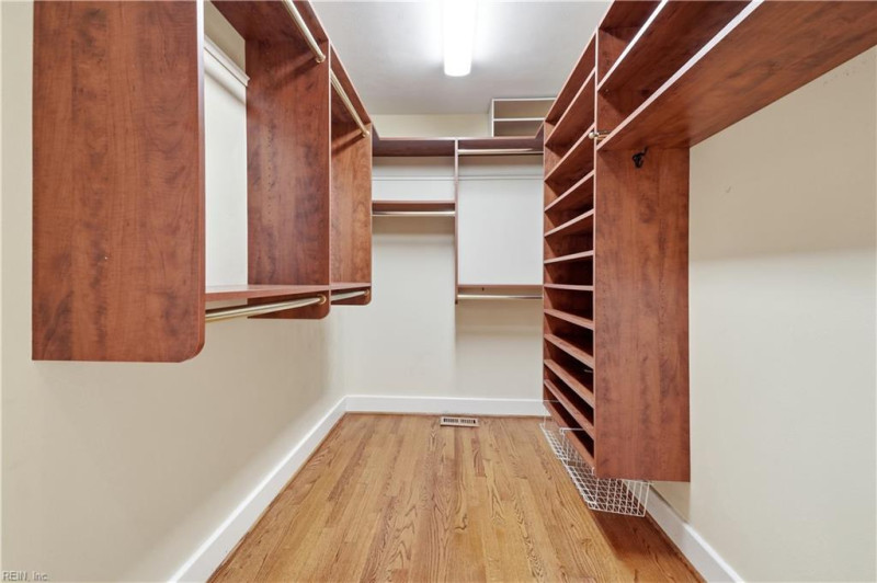Photo 27 of 43 residential for sale in Norfolk virginia