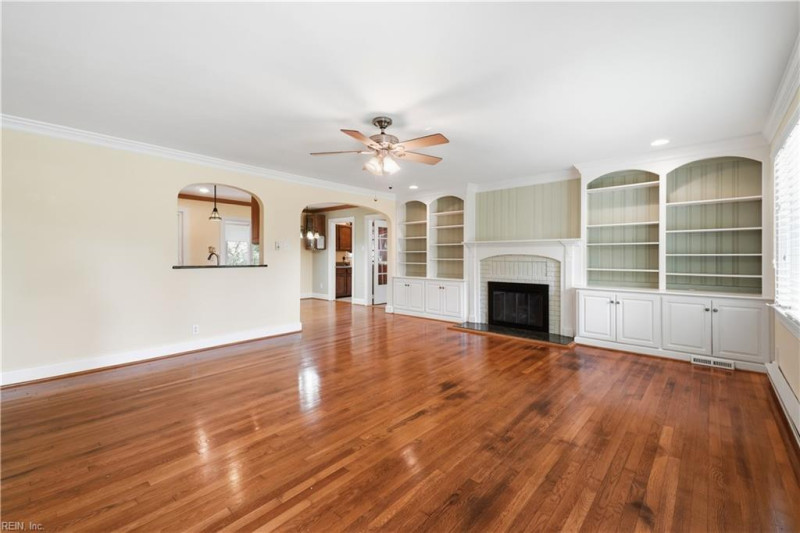 Photo 7 of 43 residential for sale in Norfolk virginia