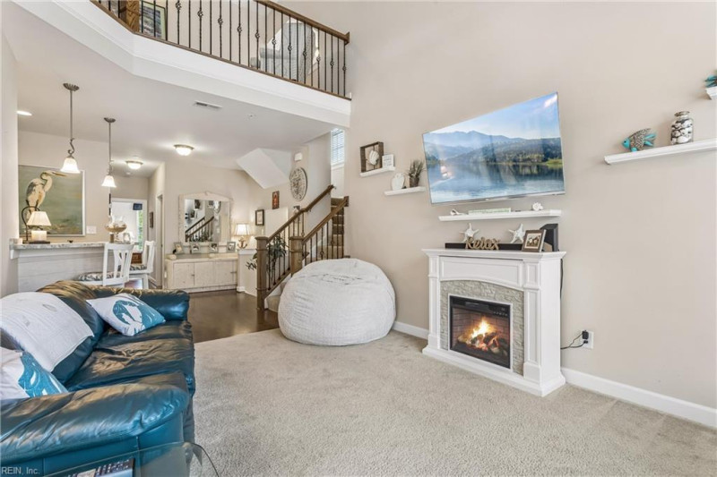 Photo 21 of 40 residential for sale in York County virginia