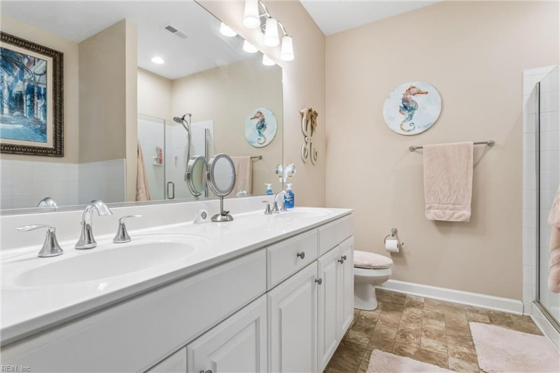 Photo 9 of 40 residential for sale in York County virginia