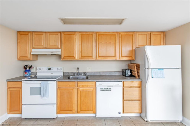 Photo 11 of 20 residential for sale in Norfolk virginia