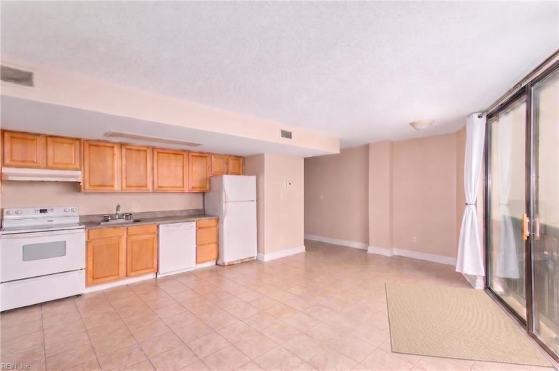 Photo 4 of 20 residential for sale in Norfolk virginia
