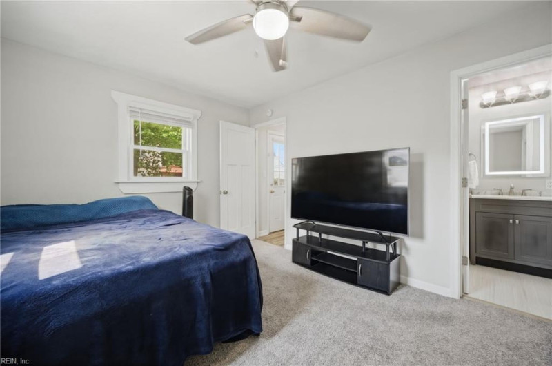 Photo 10 of 41 residential for sale in Norfolk virginia