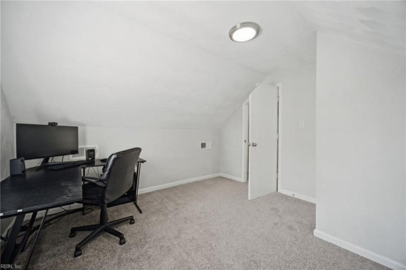 Photo 19 of 41 residential for sale in Norfolk virginia