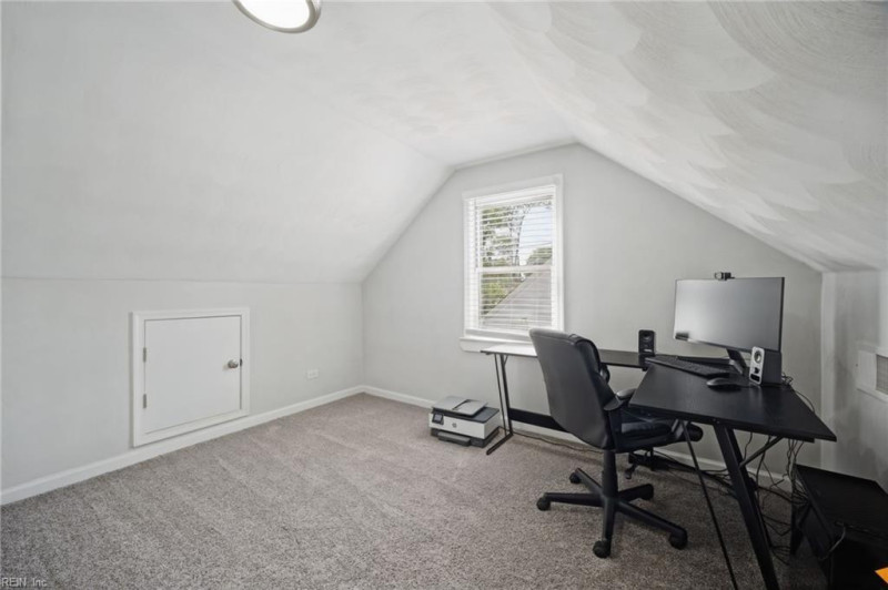 Photo 20 of 41 residential for sale in Norfolk virginia