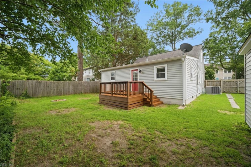 Photo 29 of 41 residential for sale in Norfolk virginia