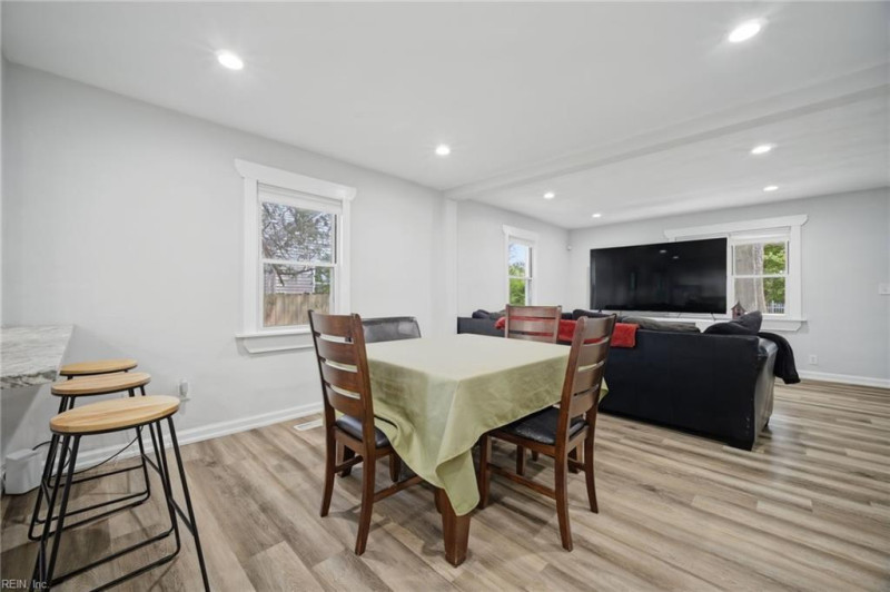 Photo 5 of 41 residential for sale in Norfolk virginia