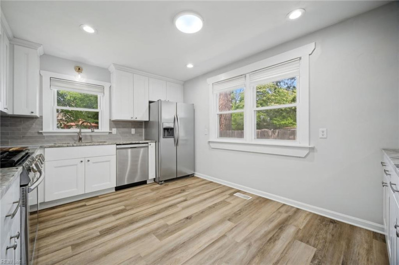 Photo 7 of 41 residential for sale in Norfolk virginia