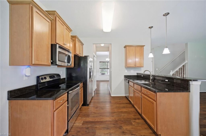 Photo 10 of 35 residential for sale in Chesapeake virginia