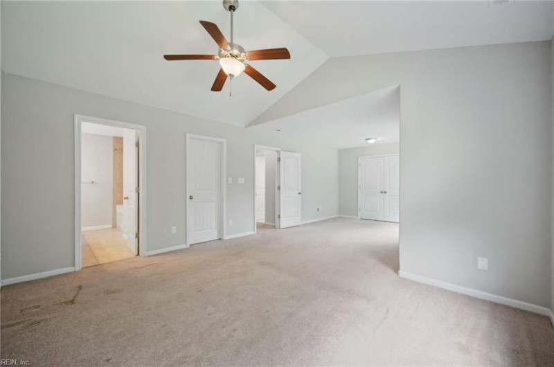 Photo 16 of 35 residential for sale in Chesapeake virginia
