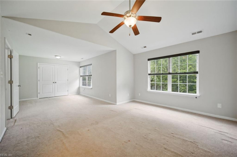 Photo 17 of 35 residential for sale in Chesapeake virginia