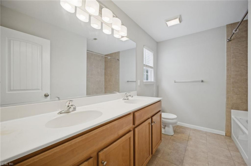 Photo 19 of 35 residential for sale in Chesapeake virginia