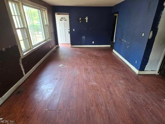 Photo 7 of 11 residential for sale in Norfolk virginia