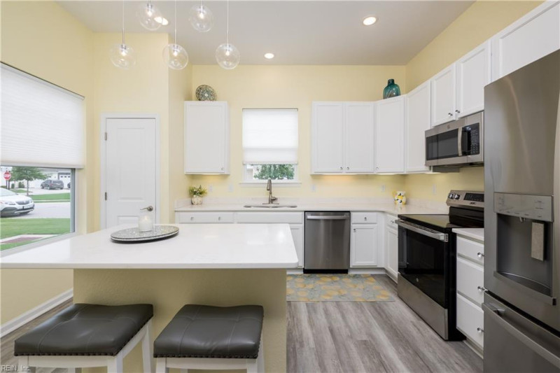 Photo 16 of 35 residential for sale in Chesapeake virginia