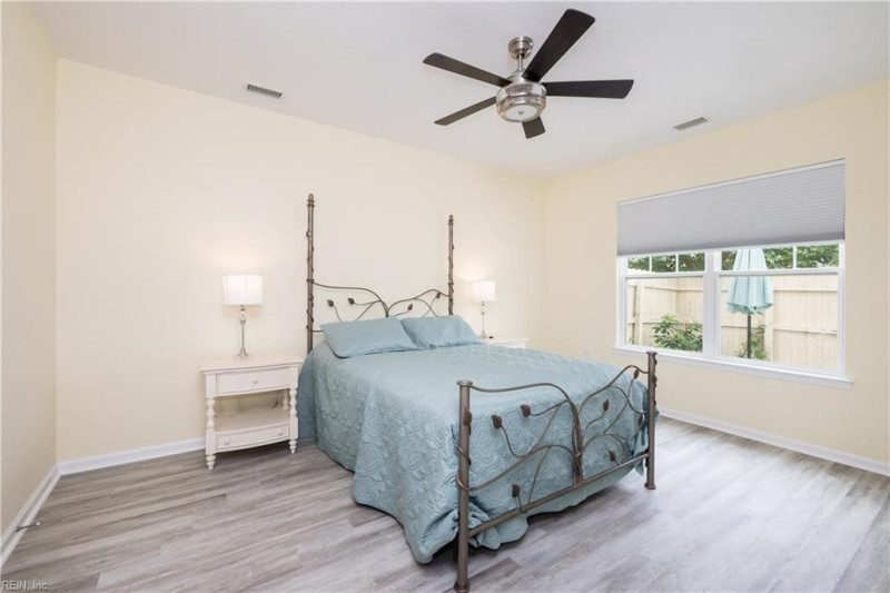 Photo 22 of 35 residential for sale in Chesapeake virginia