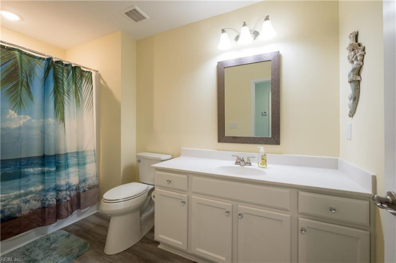 Photo 34 of 35 residential for sale in Chesapeake virginia