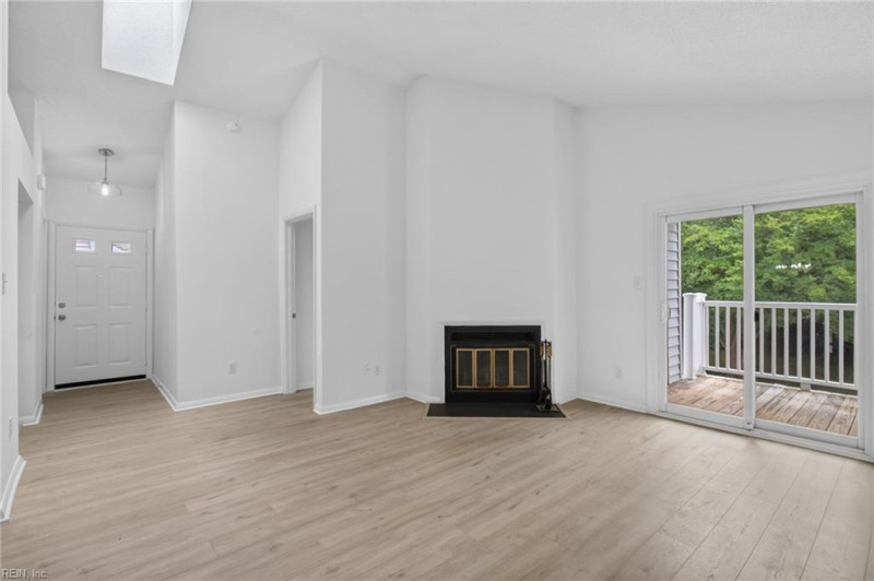 Photo 10 of 22 residential for sale in Virginia Beach virginia