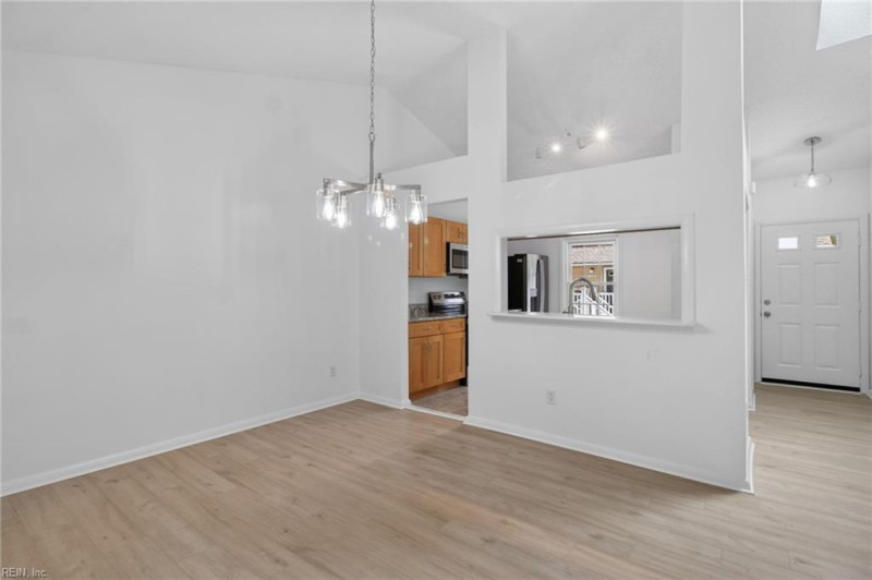 Photo 11 of 22 residential for sale in Virginia Beach virginia