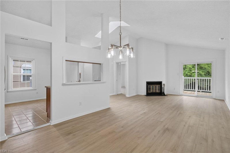Photo 12 of 22 residential for sale in Virginia Beach virginia