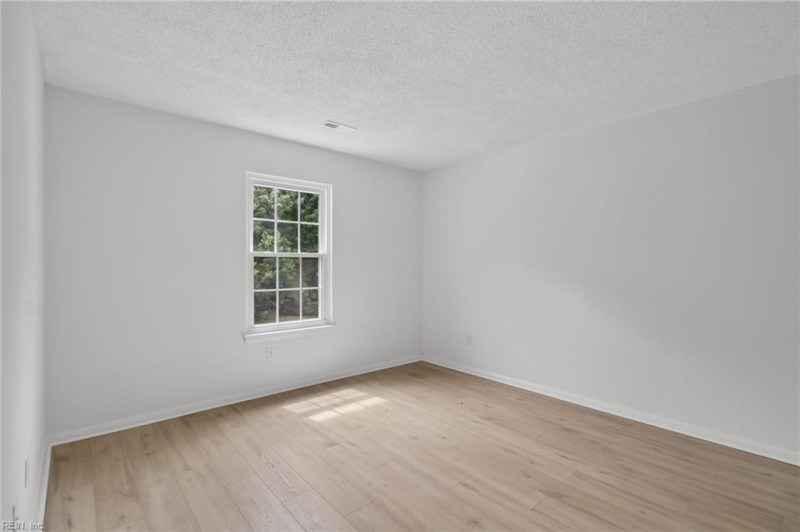 Photo 16 of 22 residential for sale in Virginia Beach virginia