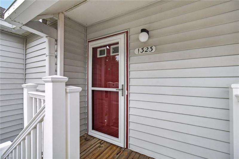 Photo 2 of 22 residential for sale in Virginia Beach virginia