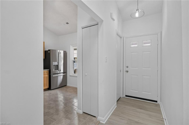Photo 3 of 22 residential for sale in Virginia Beach virginia
