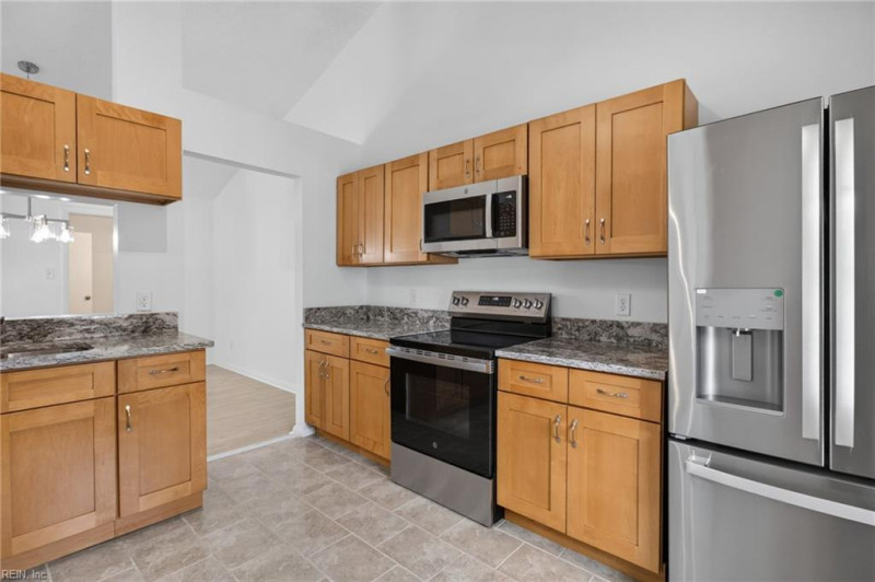 Photo 6 of 22 residential for sale in Virginia Beach virginia