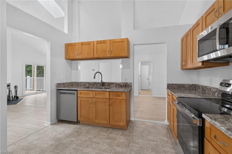 Photo 7 of 22 residential for sale in Virginia Beach virginia