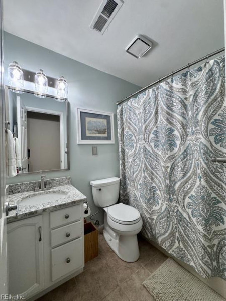 Photo 17 of 37 residential for sale in Virginia Beach virginia