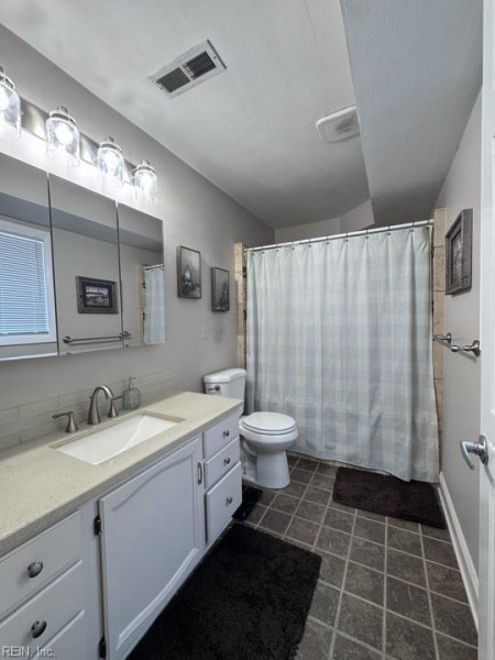 Photo 21 of 37 residential for sale in Virginia Beach virginia