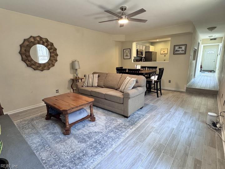 Photo 6 of 37 residential for sale in Virginia Beach virginia