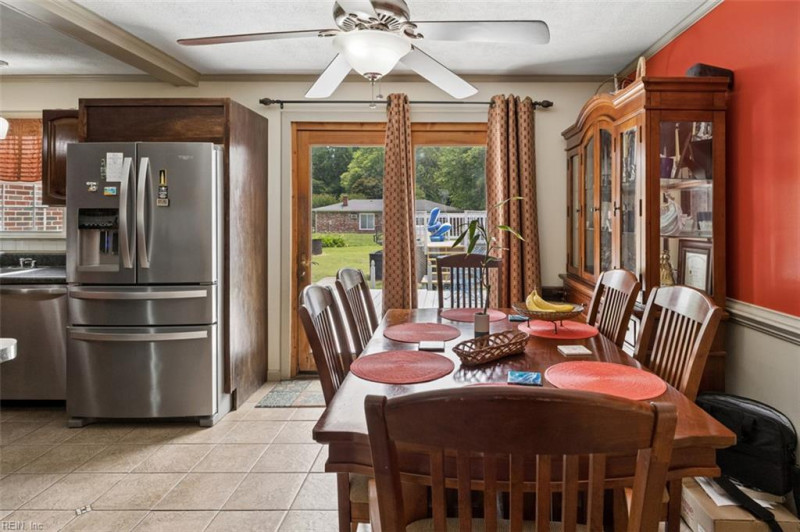 Photo 18 of 50 residential for sale in Chesapeake virginia