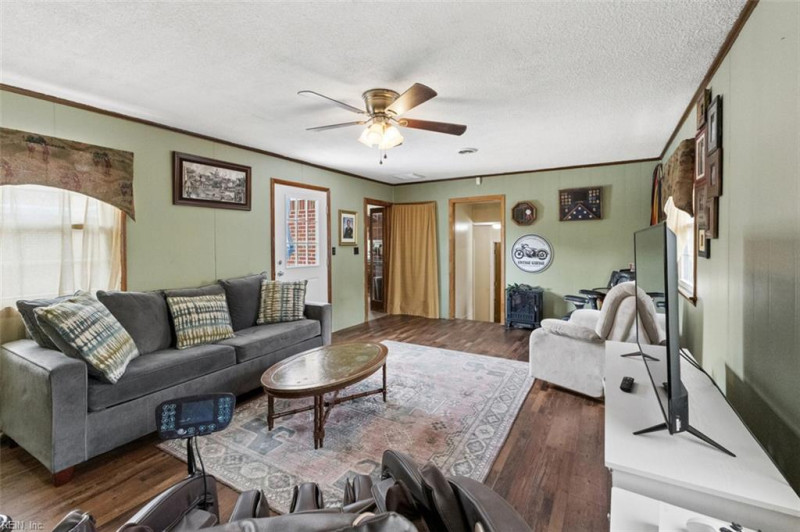 Photo 28 of 50 residential for sale in Chesapeake virginia
