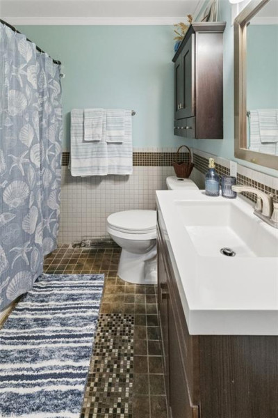 Photo 31 of 50 residential for sale in Chesapeake virginia