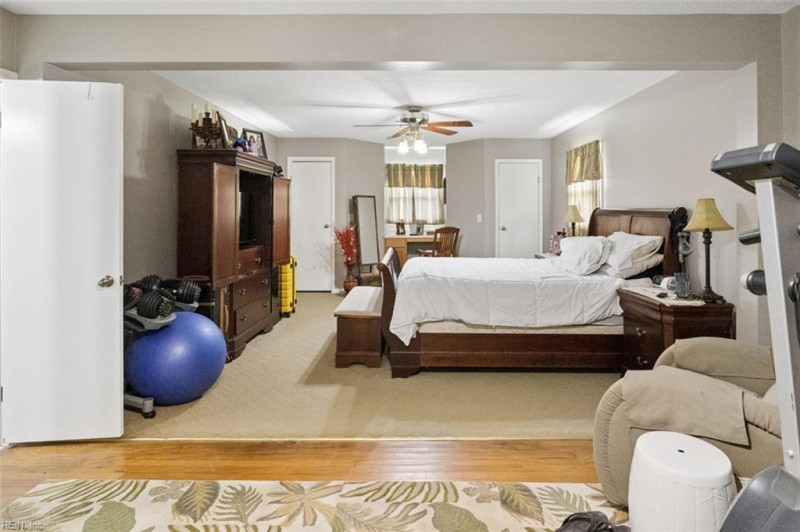 Photo 37 of 50 residential for sale in Chesapeake virginia