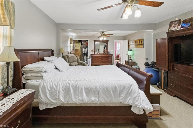 Photo 39 of 50 residential for sale in Chesapeake virginia
