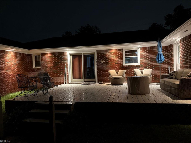 Photo 9 of 50 residential for sale in Chesapeake virginia