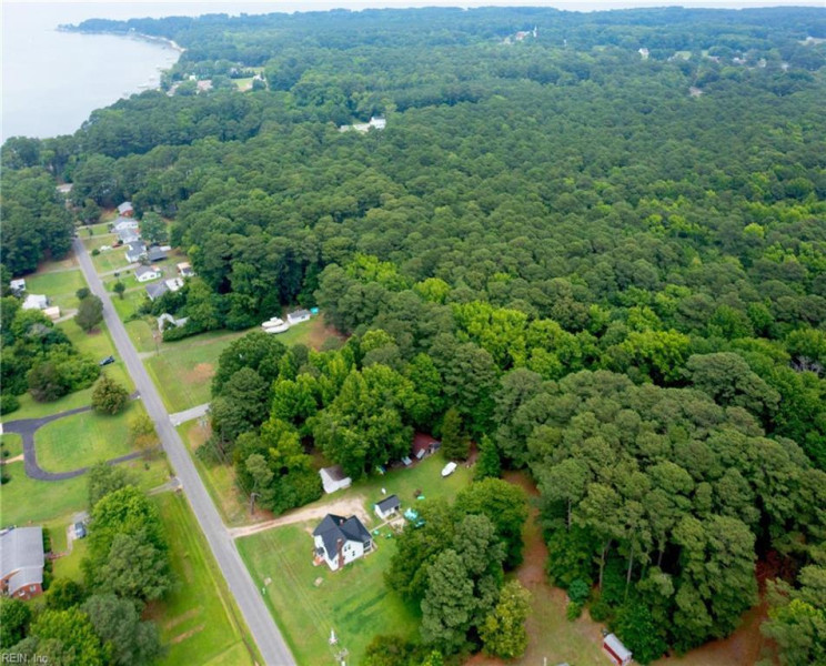 Photo 11 of 14 residential for sale in Mathews County virginia Photo 11 of 14 residential for sale in Mathews County virginia