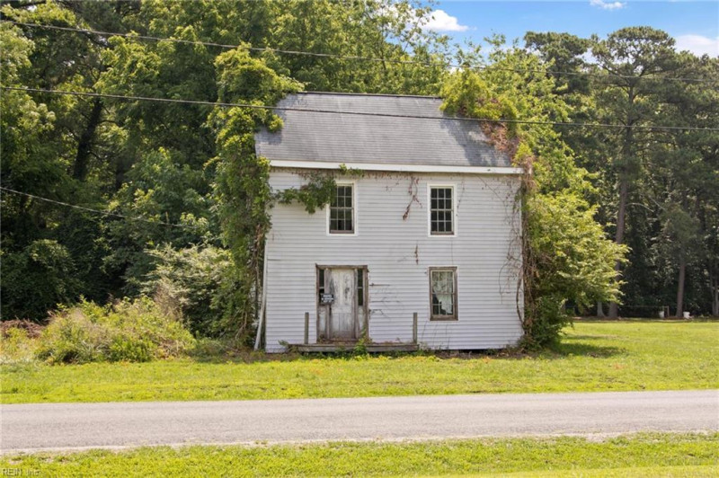 Photo 4 of 14 residential for sale in Mathews County virginia Photo 4 of 14 residential for sale in Mathews County virginia
