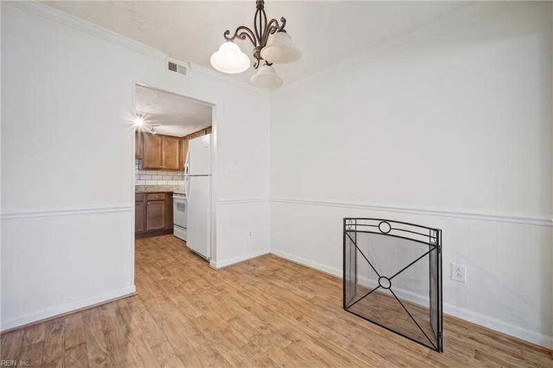 Photo 10 of 24 residential for sale in Virginia Beach virginia