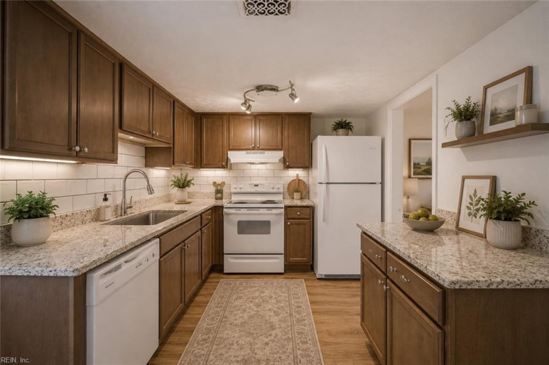 Photo 7 of 24 residential for sale in Virginia Beach virginia