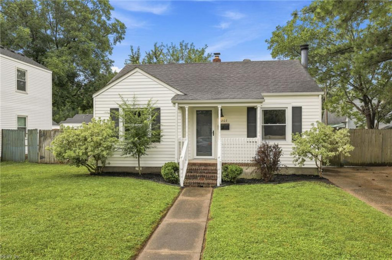 Photo 2 of 40 residential for sale in Chesapeake virginia Photo 2 of 40 residential for sale in Chesapeake virginia