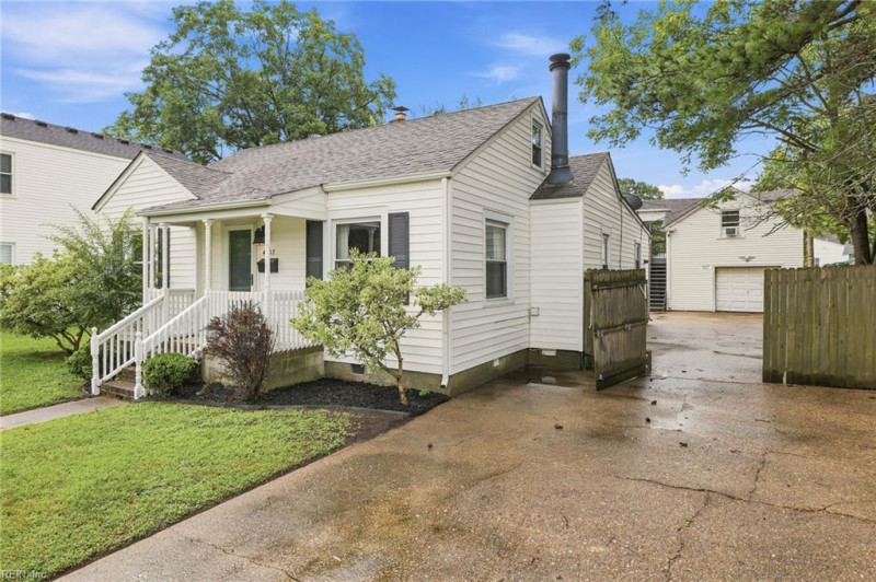Photo 3 of 40 residential for sale in Chesapeake virginia Photo 3 of 40 residential for sale in Chesapeake virginia